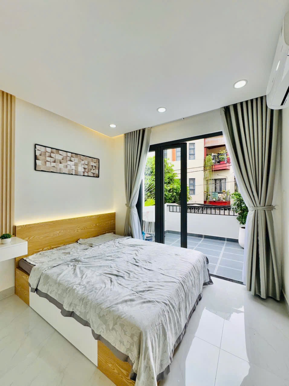 Bán nhà phố đẹp hẻm xe hơi đường Nguyễn Văn Nghi, phường 07, quận Gò Vấp, Hồ Chí Minh