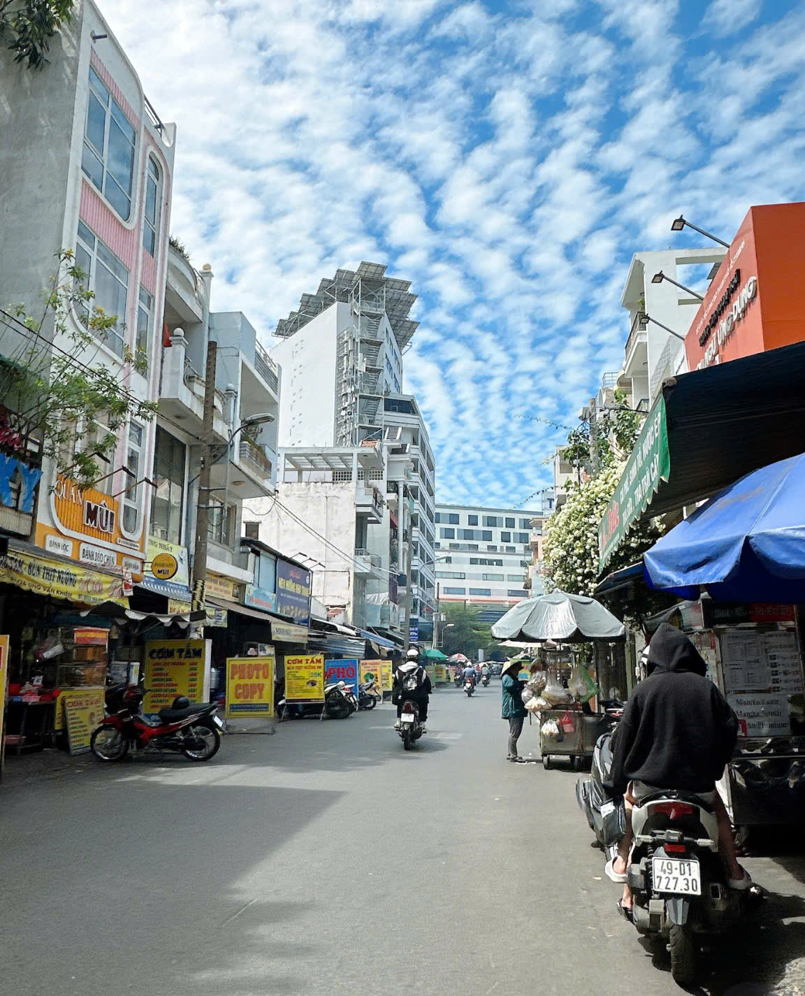 Bán nhà hẻm xe hơi tặng giấy phép xây dựng 6 lầu Ung Văn Khiêm 92m2 ngang 4,2m, giá bán 12 tỷ