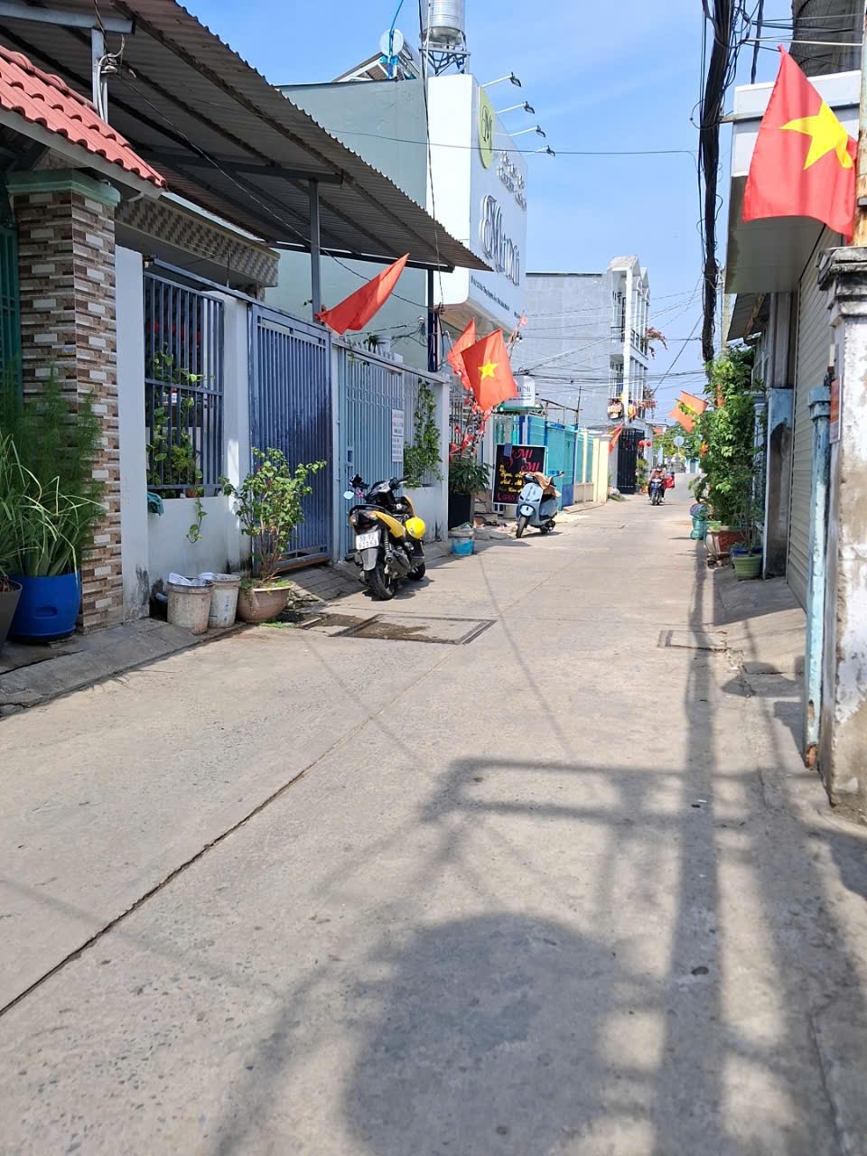 Chi 4.68 Tỷ, 2 tầng 62m2. Mặt tiền kinh doanh, xe tải đậu cửa Đào Tông Nguyên, Nhà Bè