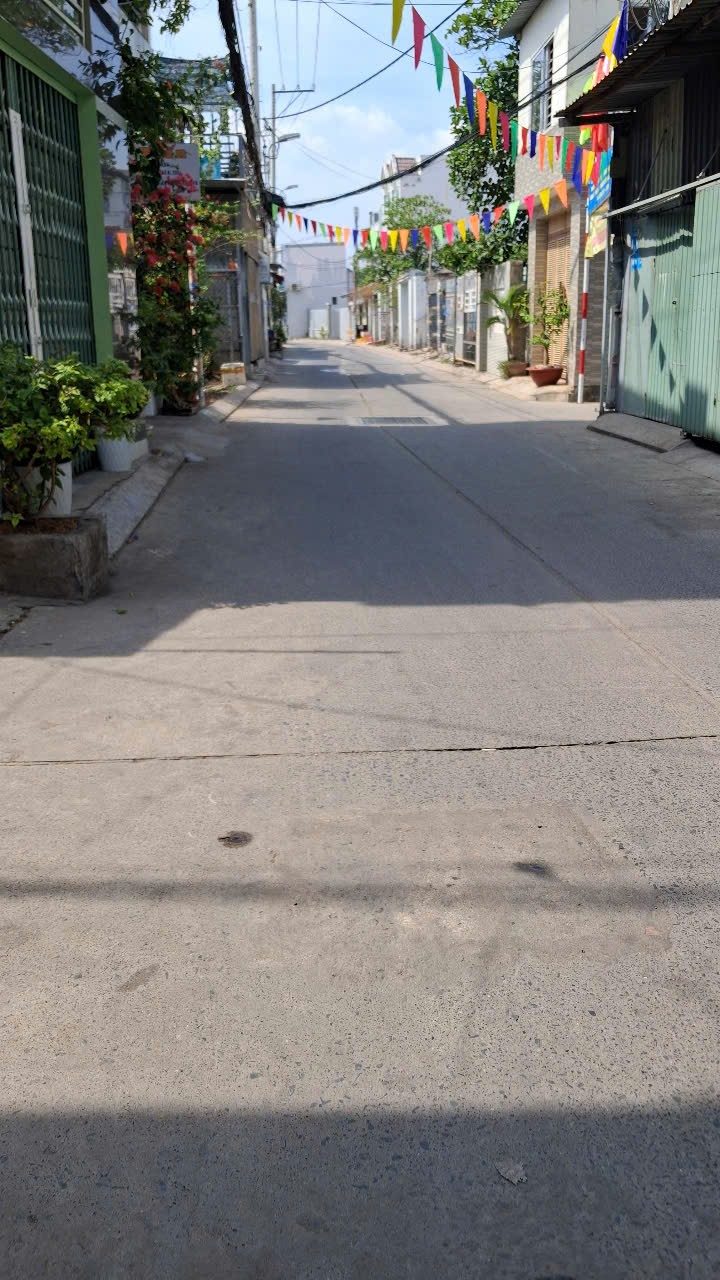 Chi 4.68 Tỷ, 2 tầng 62m2. Mặt tiền kinh doanh, xe tải đậu cửa Đào Tông Nguyên, Nhà Bè