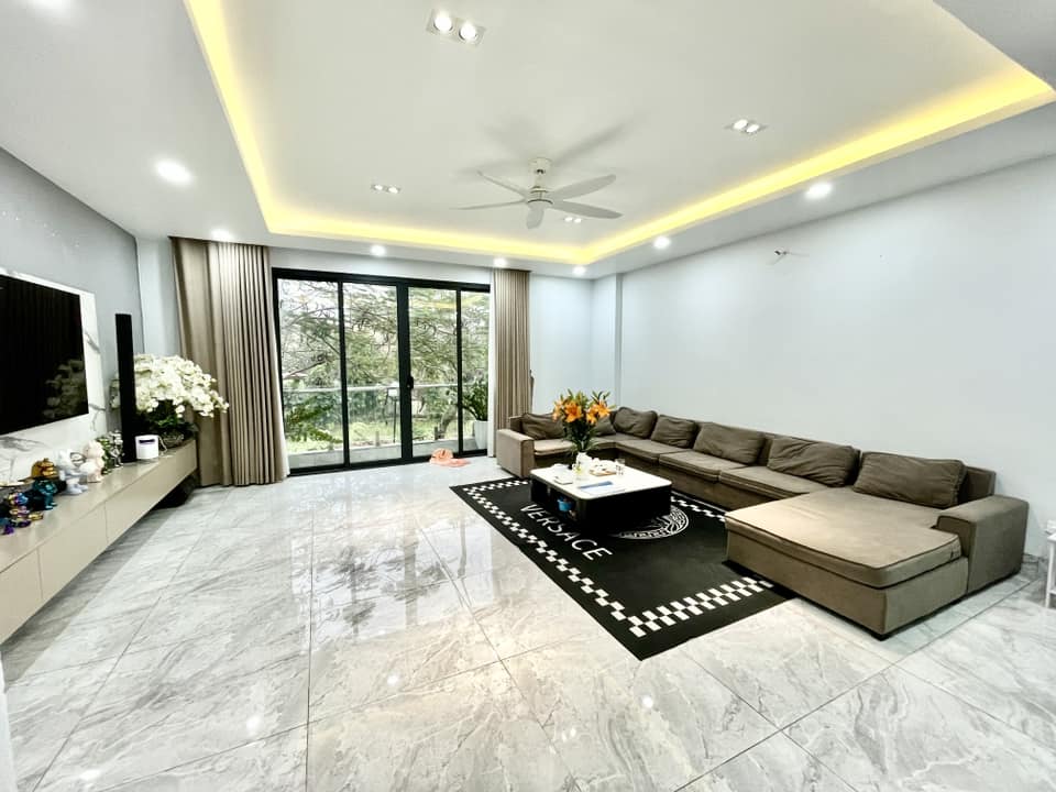 Bán liền kề Geleximco, hoàn thiện đẹp, tặng nội thất xịn cho chủ mới