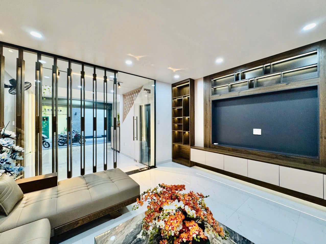 Bán nhà phố đẹp đường Quang Trung, phường 10, quận Gò Vấp, Hồ Chí Minh