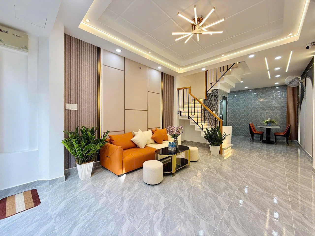 Bán nhà phố đẹp hẻm xe hơi đường Cống Lở, phường 15, quận Tân Bình, Hồ Chí Minh