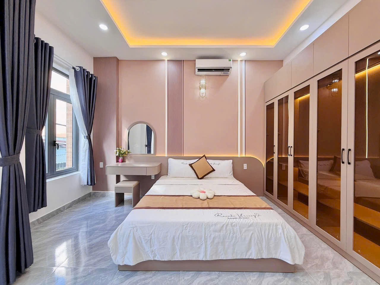 Bán nhà phố đẹp hẻm xe hơi đường Cống Lở, phường 15, quận Tân Bình, Hồ Chí Minh