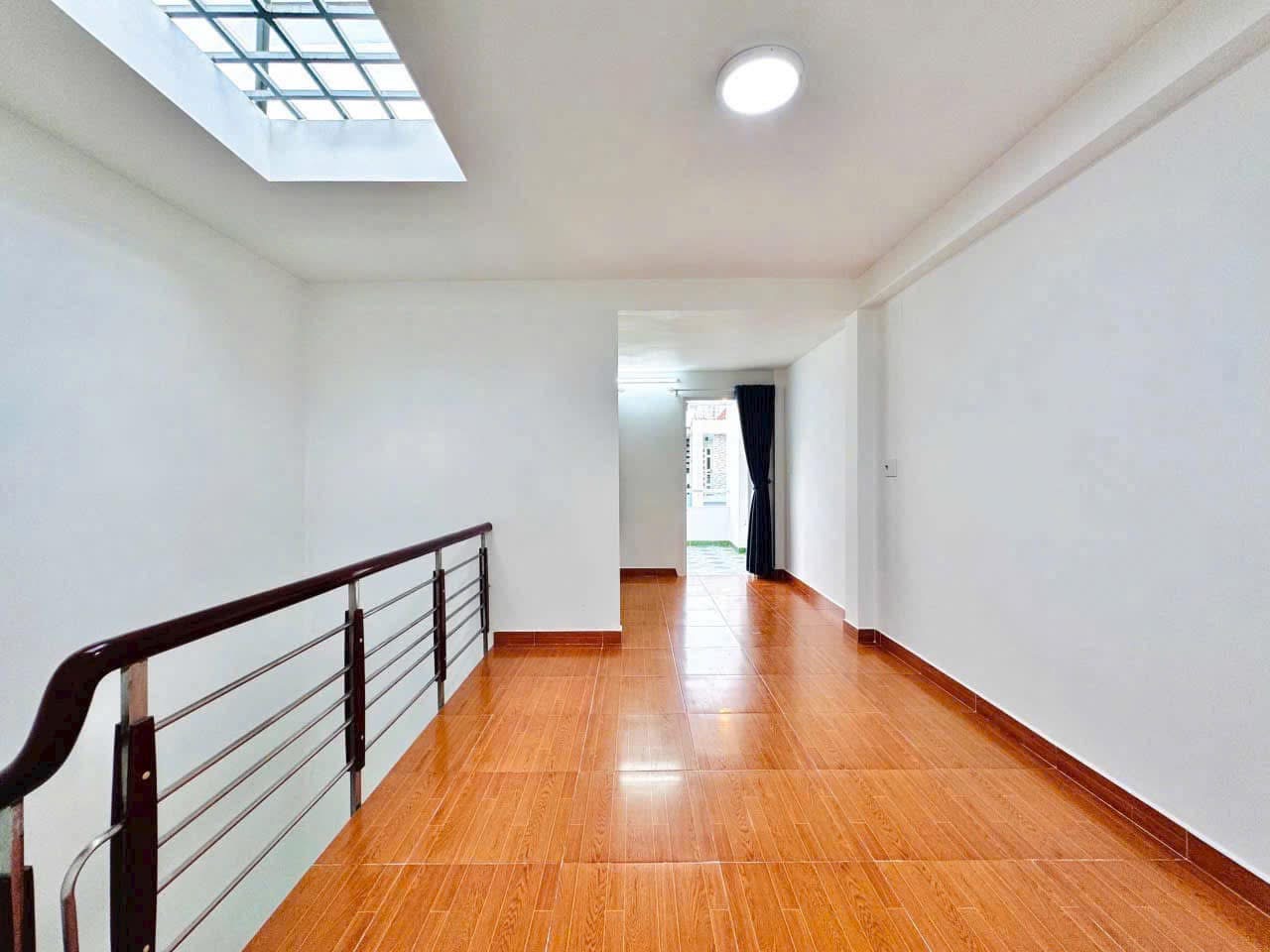 Bán nhà ngộp đường Mai Văn Vĩnh, Tân Quy, quận 7, giá bán 3,4 tỷ sổ hồng riêng