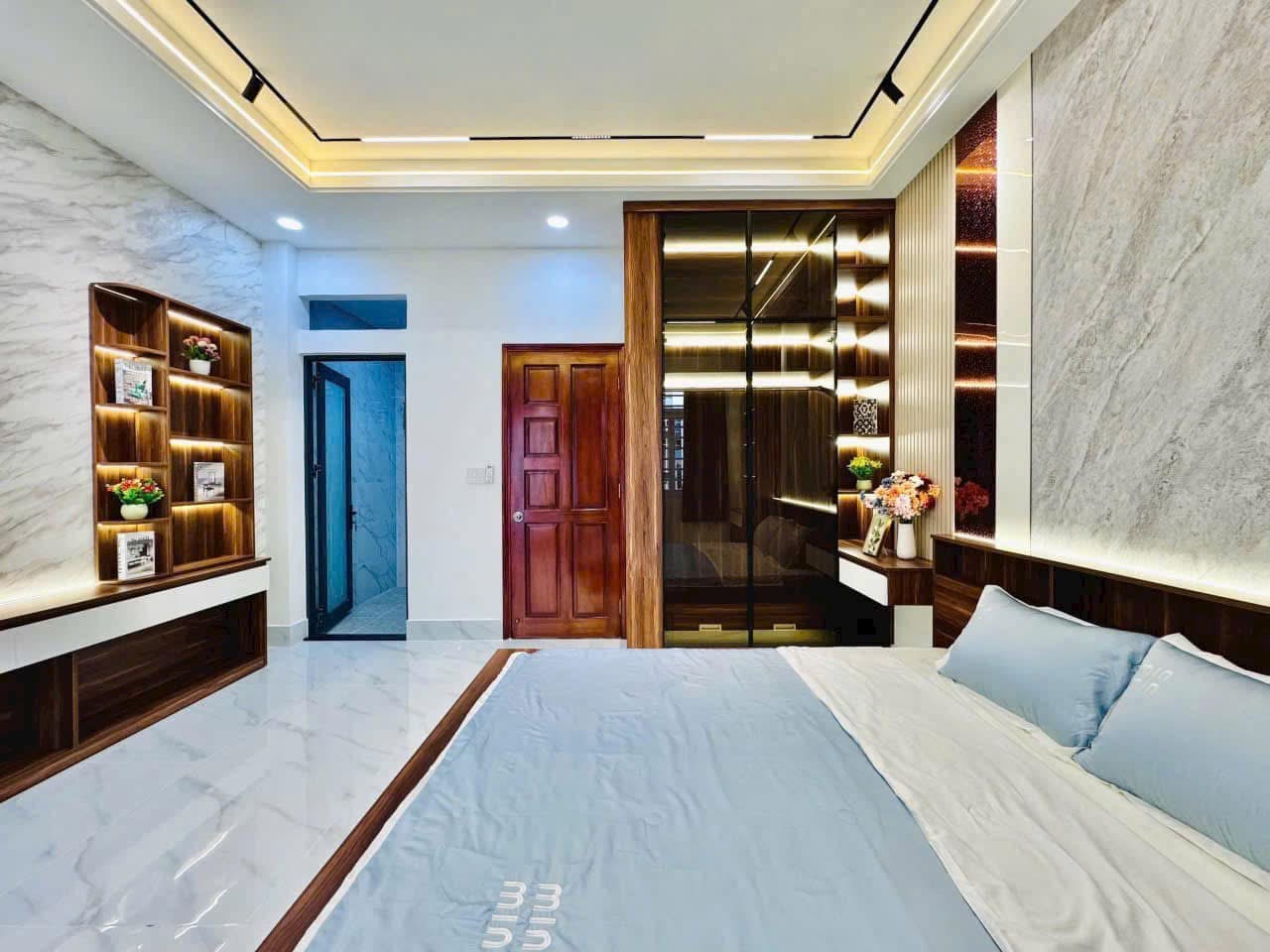 Bán nhà ngộp đường Mai Văn Vĩnh, Tân Quy, quận 7, giá bán 3,4 tỷ sổ hồng riêng