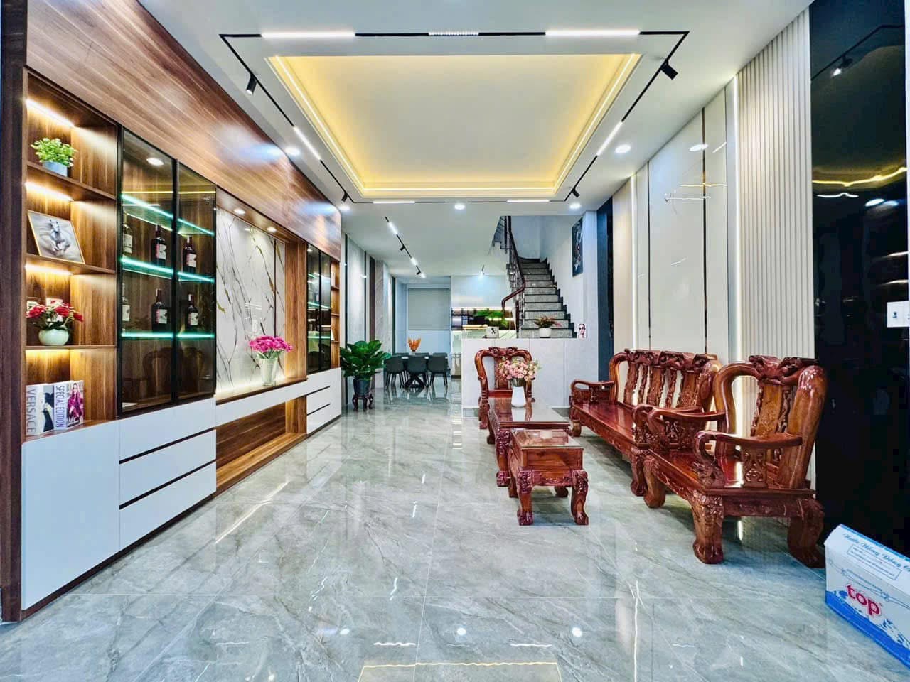 Bán nhà ngộp đường Mai Văn Vĩnh, Tân Quy, quận 7, giá bán 3,4 tỷ sổ hồng riêng