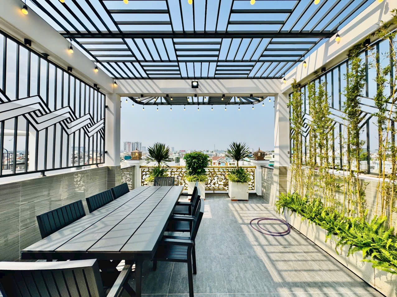 Bán nhà mặt tiền có thang máy đường số 09, phường 08, quận Gò Vấp, Hồ Chí Minh