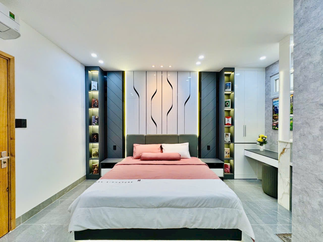 Bán nhà mặt tiền có thang máy đường số 09, phường 08, quận Gò Vấp, Hồ Chí Minh