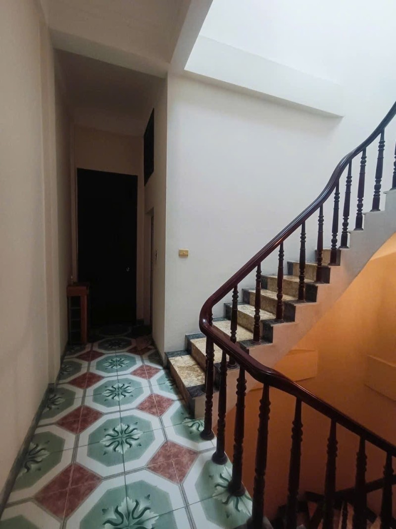 Bán nhà Hoàng Văn Thái, Thanh Xuân, 64m2, 4 tầng, mặt tiền 4m, ngõ thông, phân lô, gara, hơn 13 tỷ
