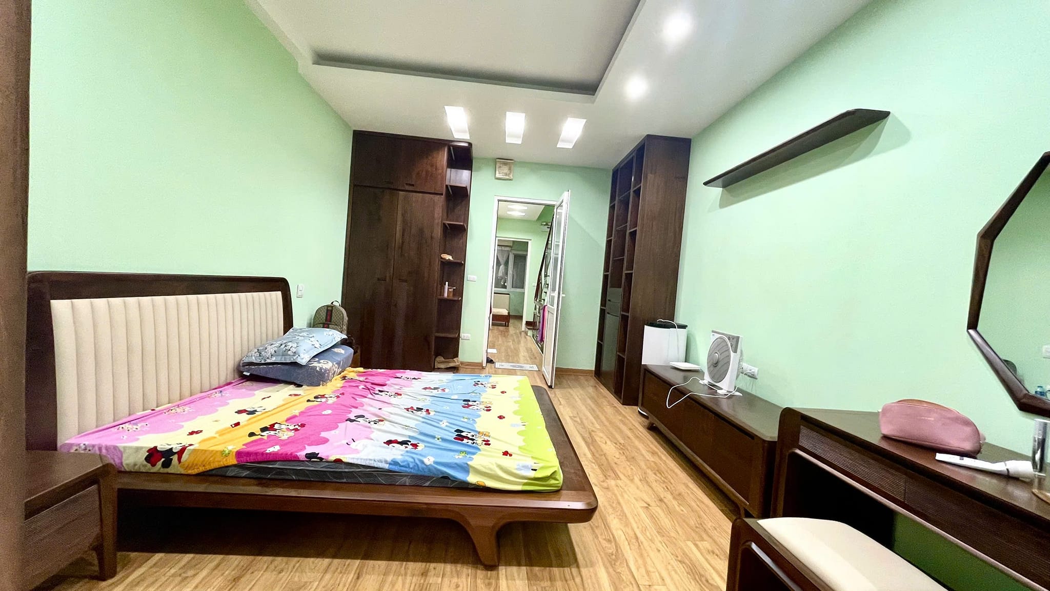 Cần bán gấp nhà phân lô phố Phùng Chí Kiên 65m2, 6 tầng, ngõ 2 ô tô tránh, dừng đỗ ngày đêm, full nội thất tiền tỷ