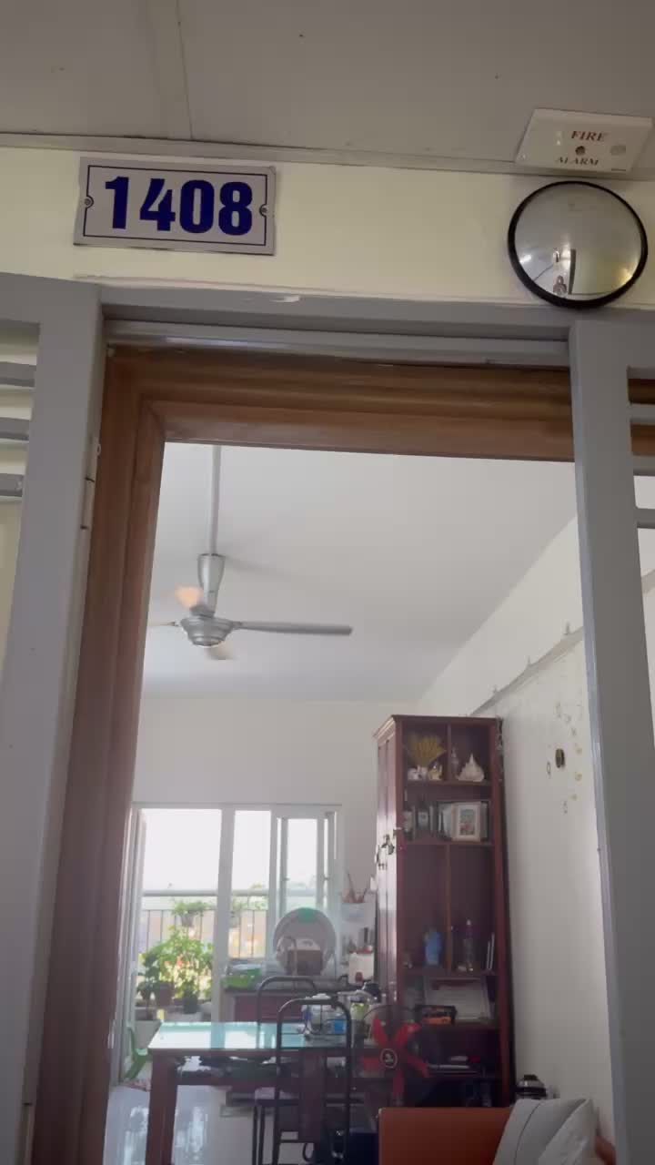 Chính chủ gửi bán căn hộ 2 ngủ full nội thất, hướng Đông Nam giá 2,3 tỷ tại khu đô thị Thanh Hà Cienco 5