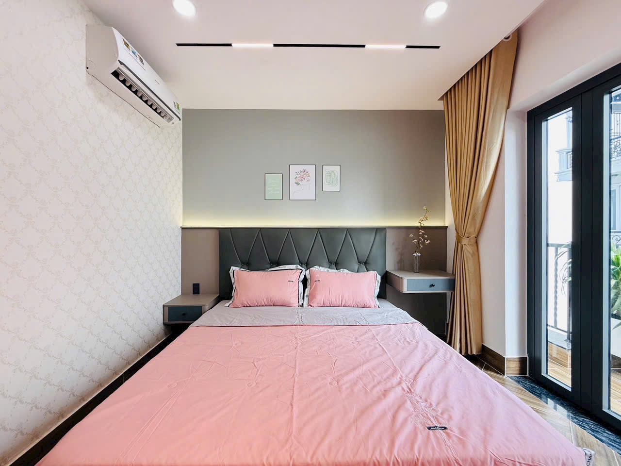 Bán nhà phố đẹp có thang máy đường Phan Huy Ích, phường 14, quận Gò Vấp, Hồ Chí Minh