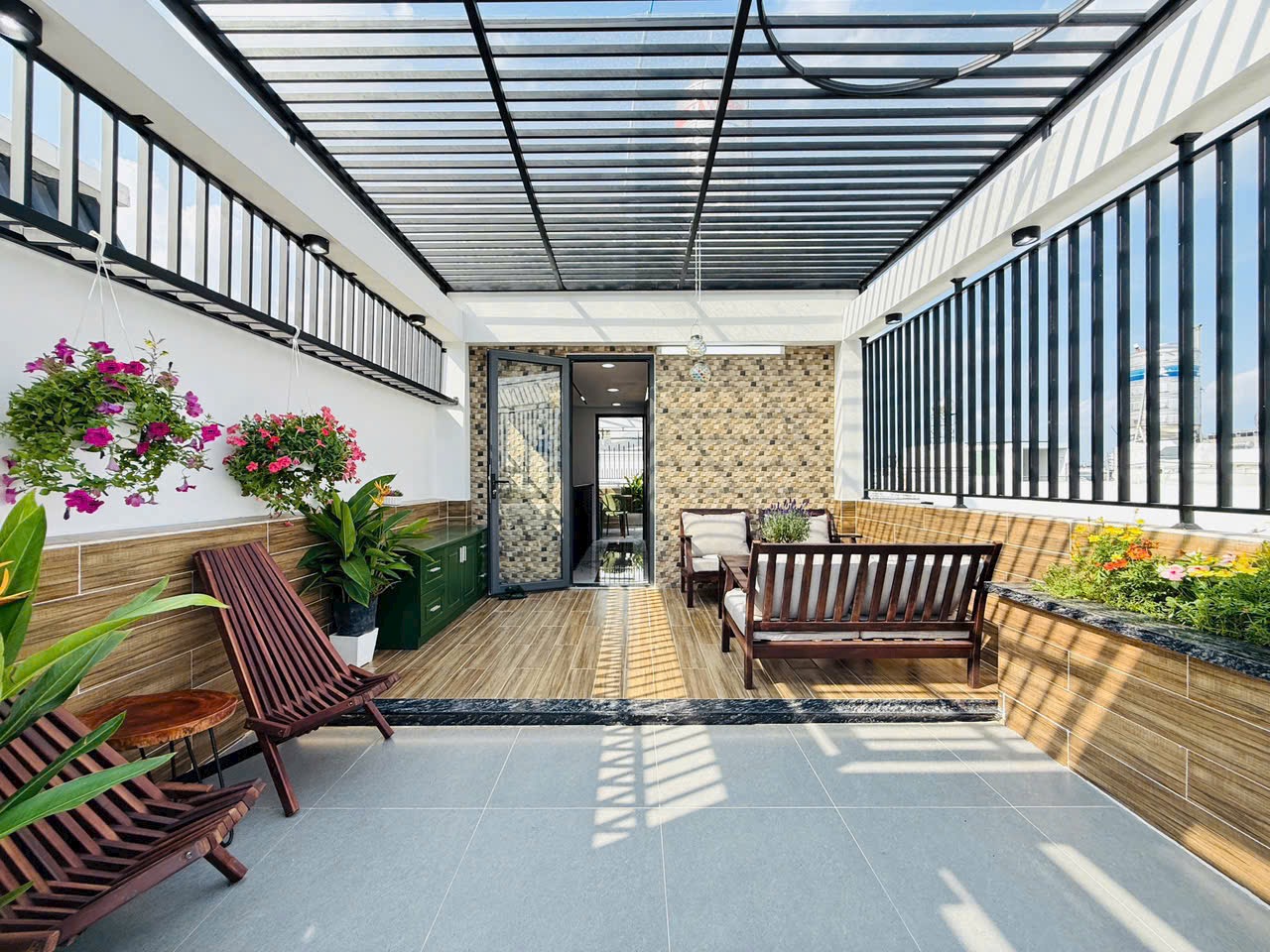 Bán nhà phố đẹp có thang máy đường Phan Huy Ích, phường 14, quận Gò Vấp, Hồ Chí Minh