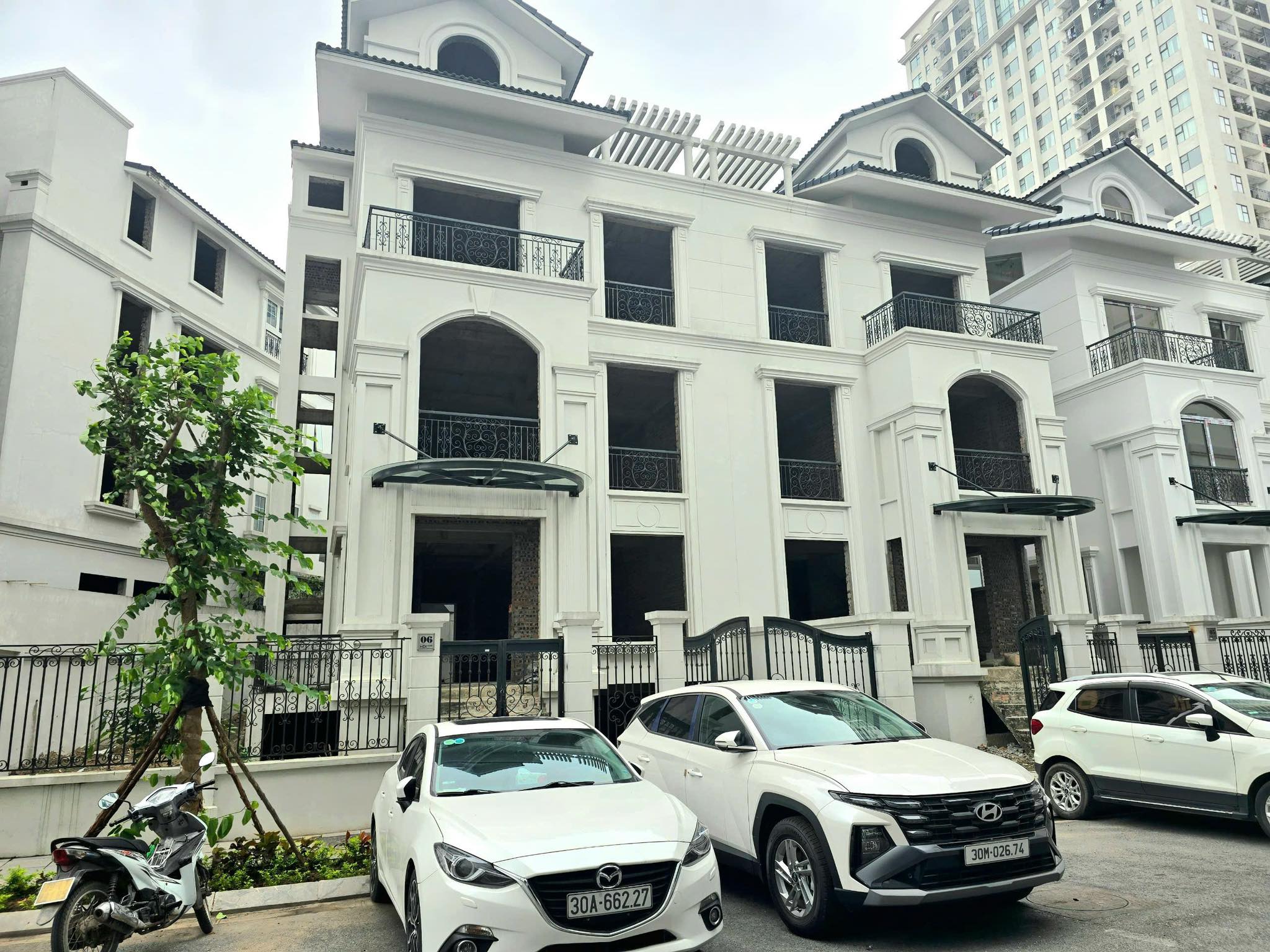 Biệt thự Võ Chí Công, Tây Hồ - sổ đỏ chính chủ