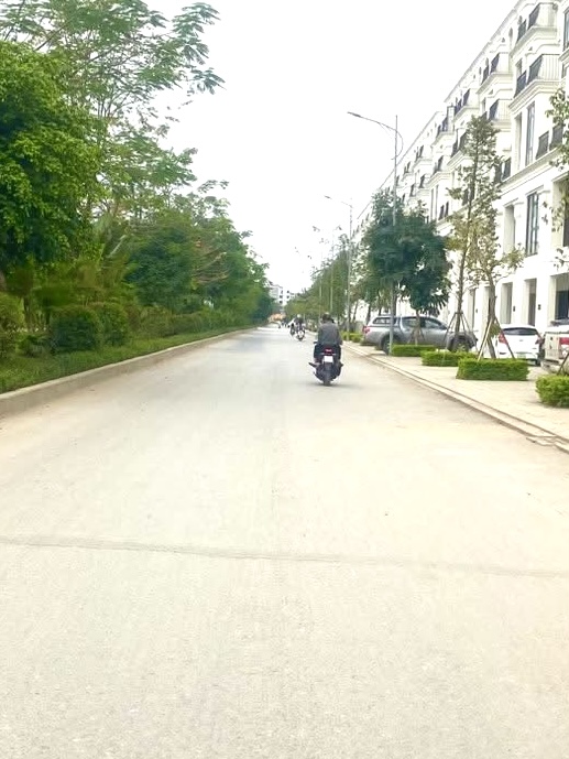Hàng hiếm, 5 tầng đơn lập, ô góc 2 thoáng gần Hinode Royal Part