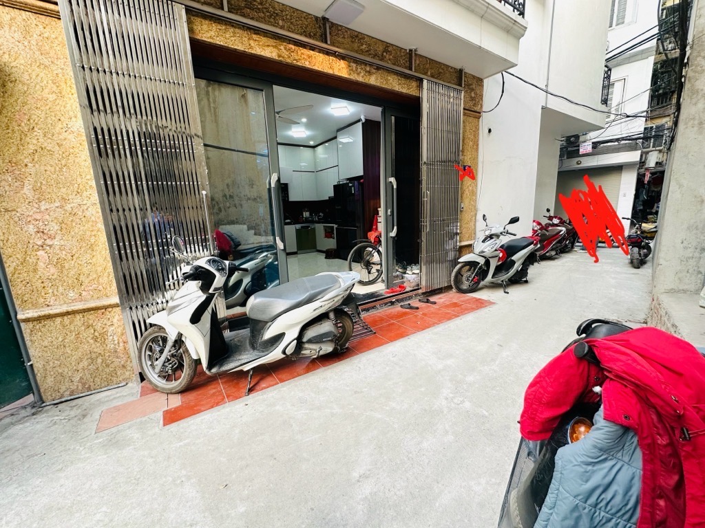 Bán nhà phố Nguyễn Chính, Hoàng Mai, Hà Nội 30m2 x 6 tầng x mặt tiền 5m