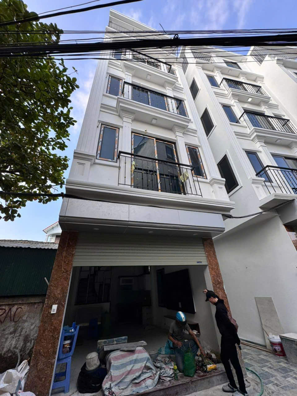 Bán nhà mới Xuân Phương 33m2, 5 tầng, 3 phòng ngủ, chỉ 20m đường ô tô, giá 6 tỷ