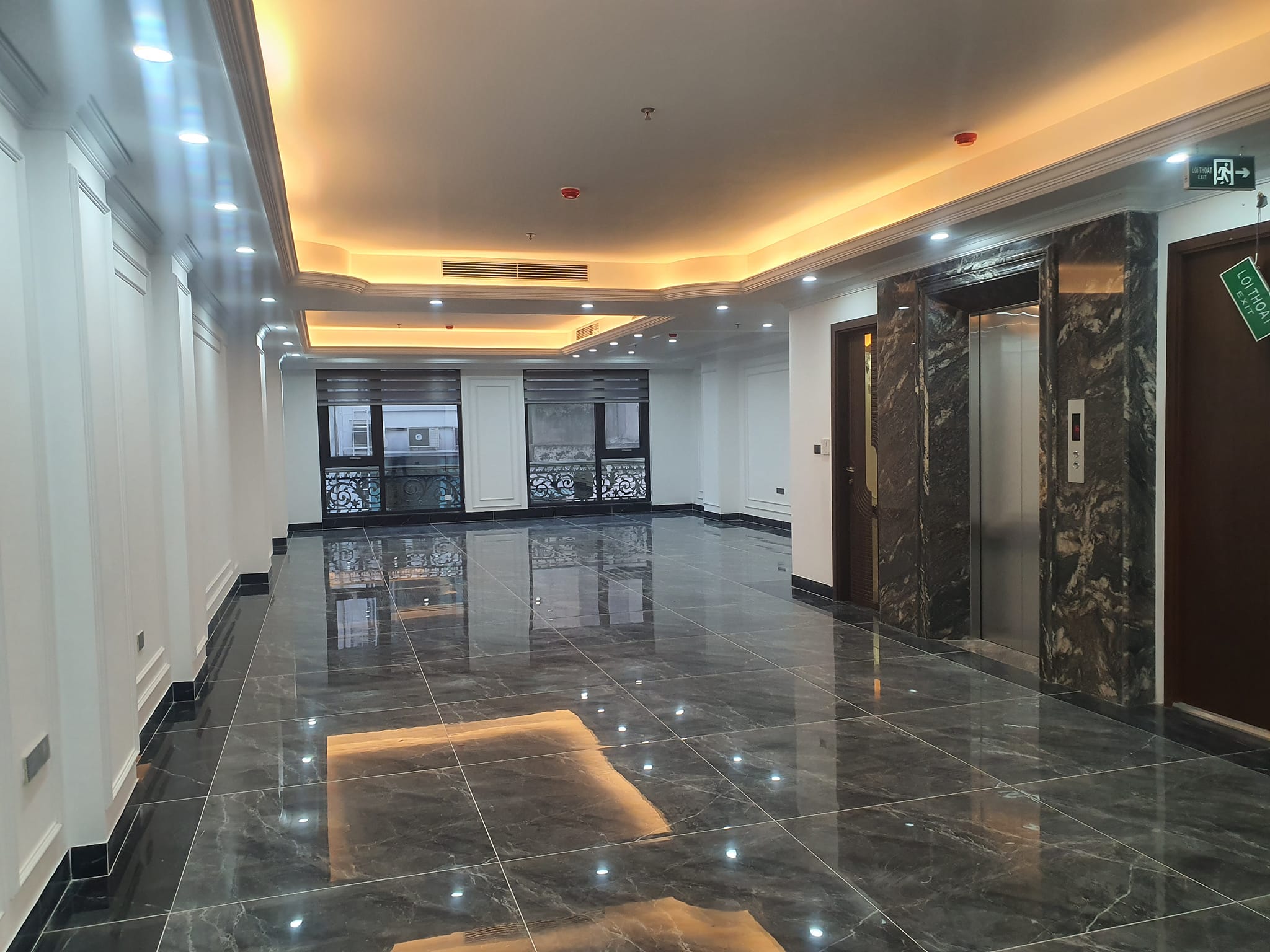 Nhà phố Lê Đức Thọ, trung tâm Mỹ Đình, 8 tầng thang máy có hầm