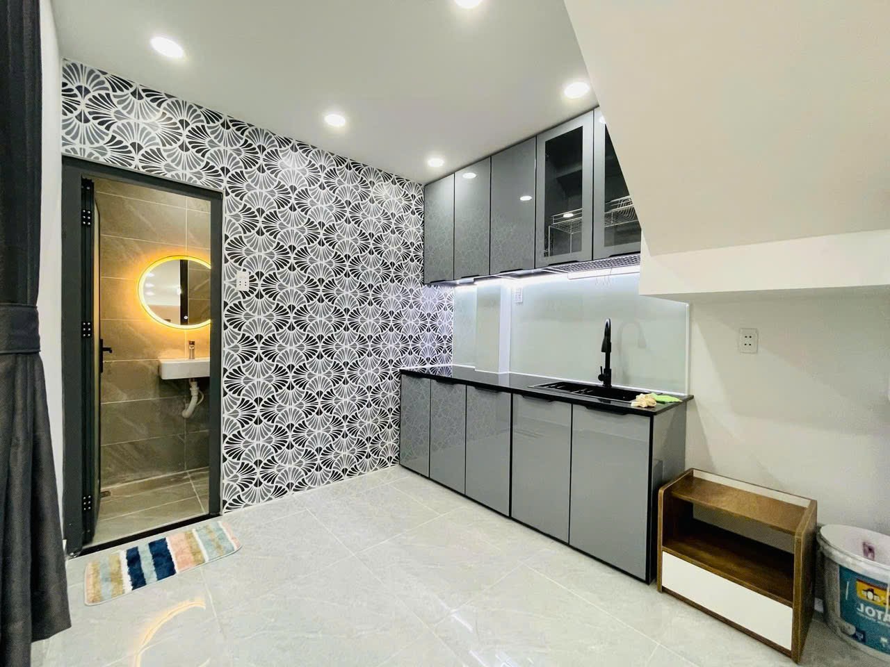 Chủ gửi cần bán gấp nhà hẻm ô tô đường Sư Vạn Hạnh, phường 2, Quận 10