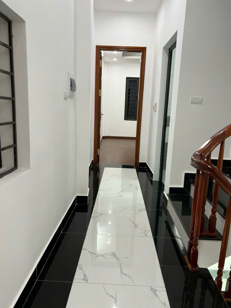 Bán nhà Vĩnh Tuy ngõ thông kinh doanh, ở luôn, 53m2, giá chỉ 10 tỷ