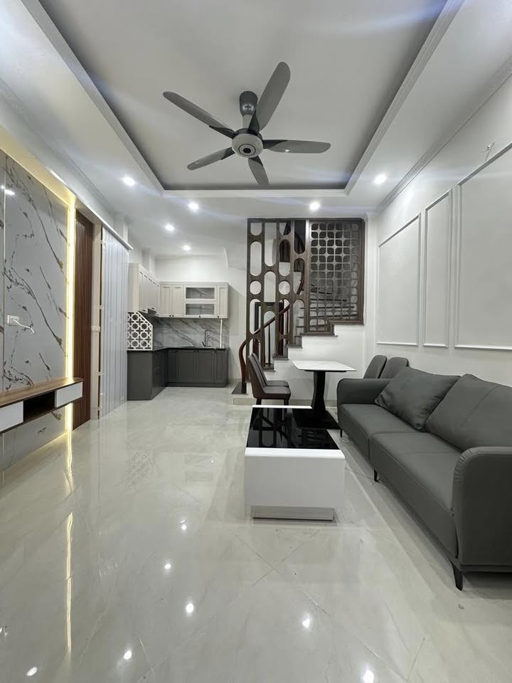 Nhà đẹp Tân Lập, sát Vinhome Đan Phương, xây 5 tầng, ô tô đỗ, đường Tây Thăng Long, giá 4 tỷ