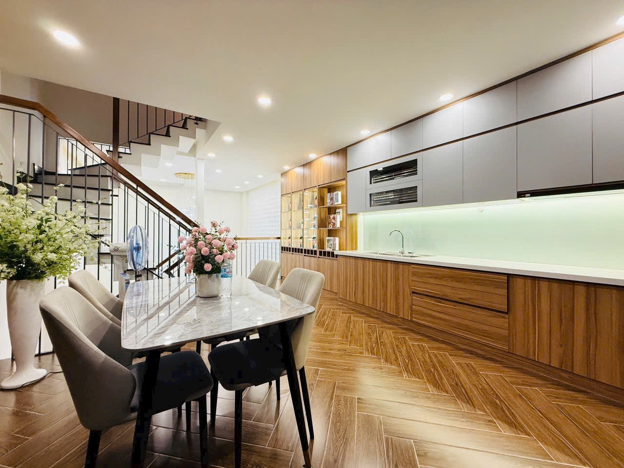Bán nhà phố đẹp đường Phạm Văn Chiêu, phường 14, quận Gò Vấp, Hồ Chí Minh