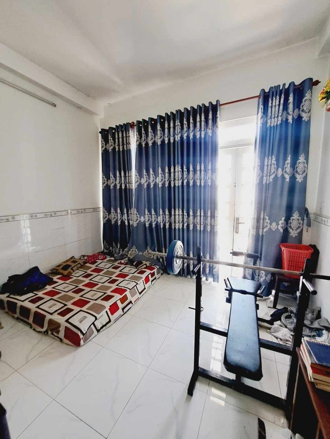 Nhà 5 tầng, hẻm ô tô thông, số 11 sau Celadon, giá 3,85 tỷ