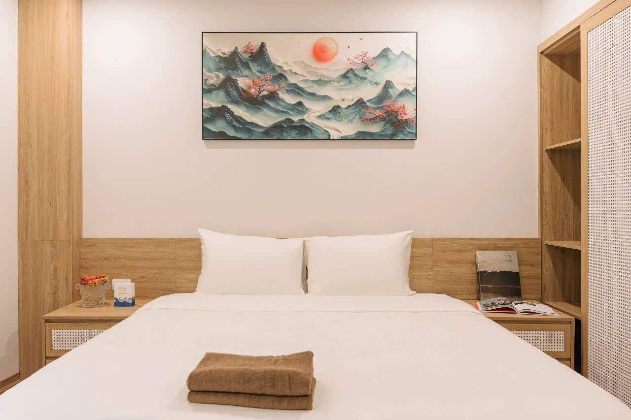 Bán chung cư mini phố Linh Lang, 8 tầng thang máy, 2 mặt thoáng, cho thuê dòng tiền 150 triệu