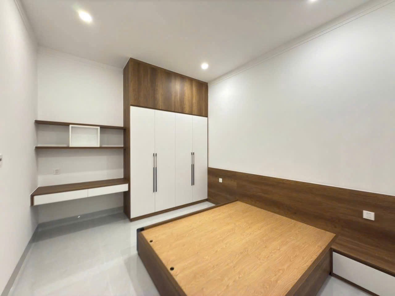 Bán nhanh thu vốn nhà Lê Hồng Phong , phường 8, quận 10