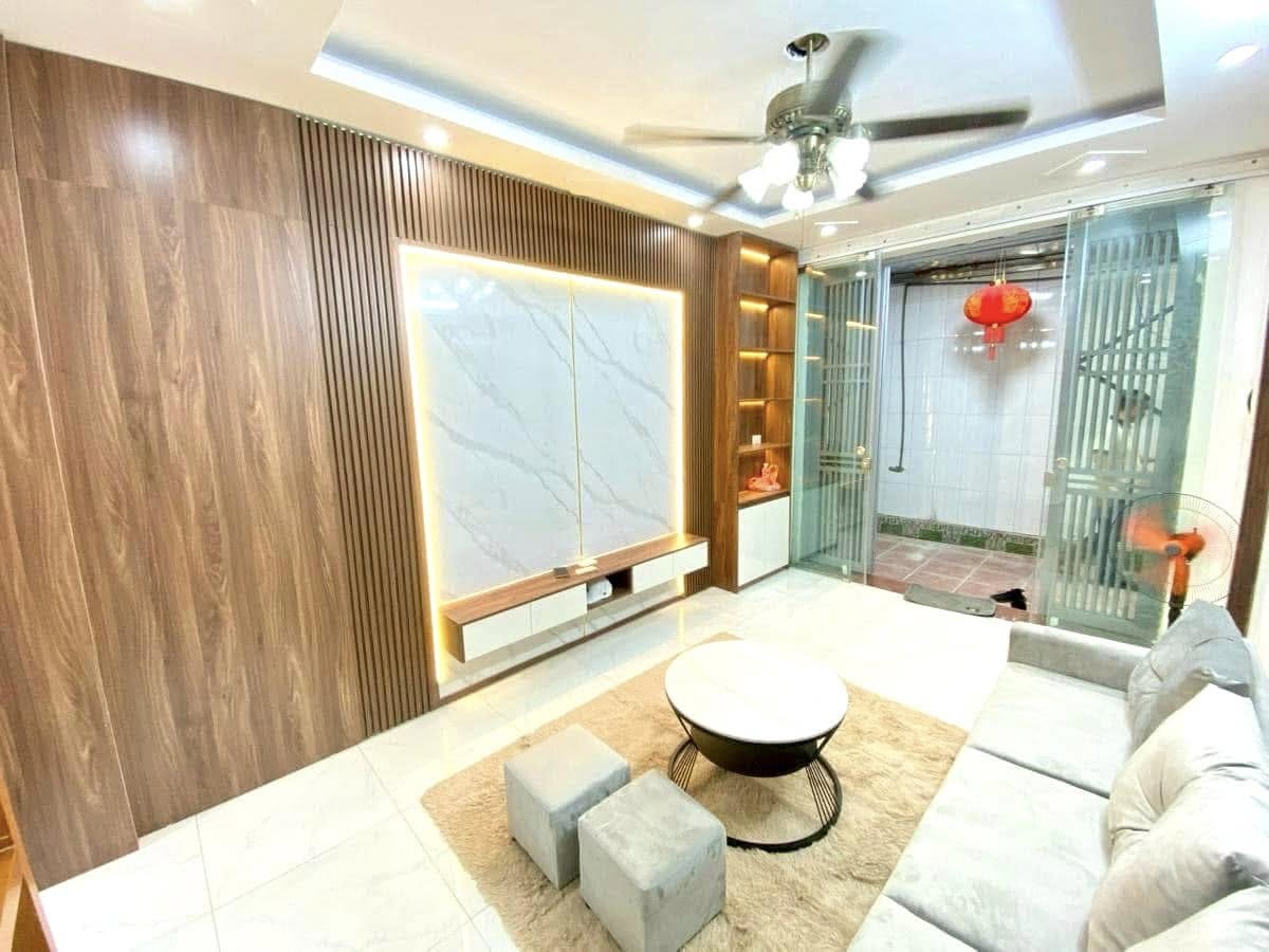 Nhà Lĩnh Nam 31m2 - 4 tầng - 3 ngủ - 5,35 tỷ