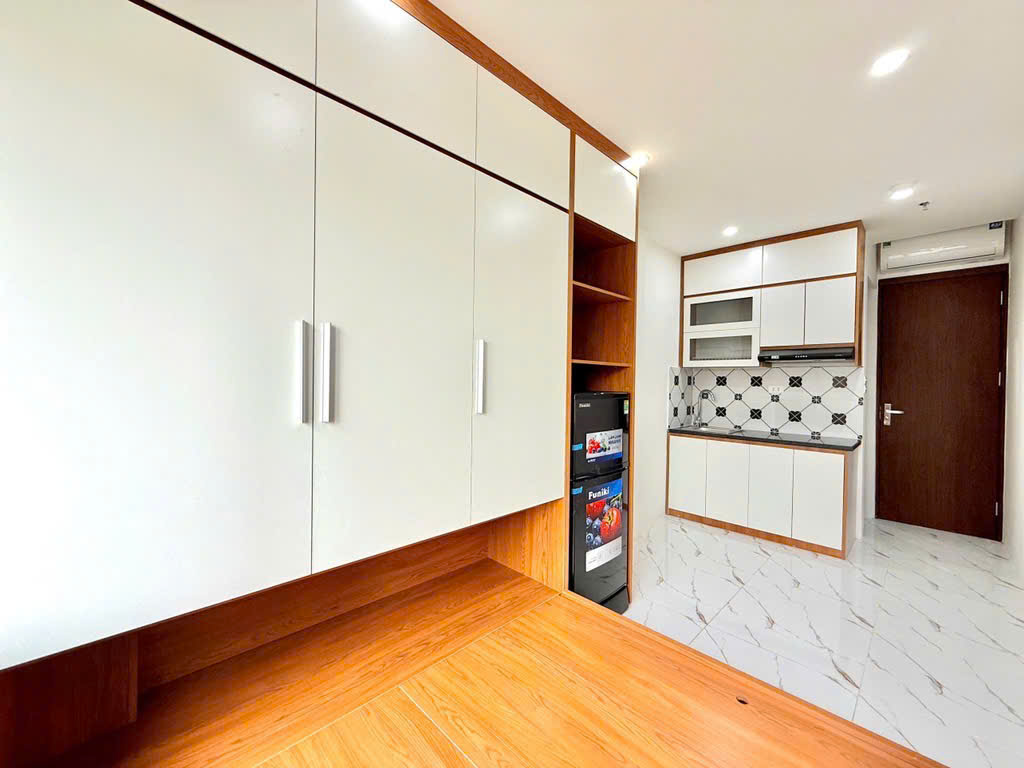 Bán nhà Bạch Mai, dòng tiền 40 triệu/ tháng, thang máy, gần phố, ở luôn giá chỉ 8,95 tỷ