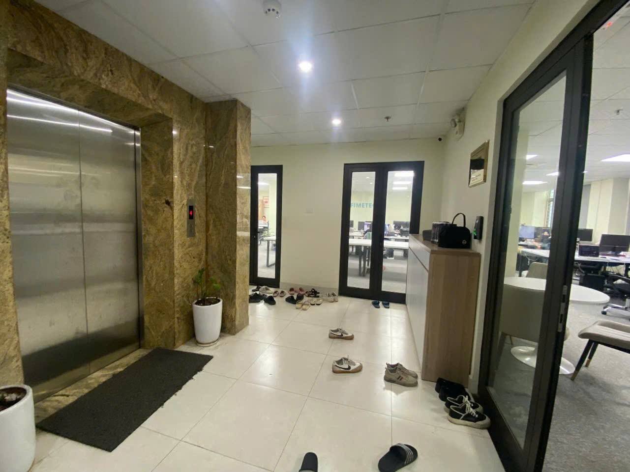 Bán nhà mặt phố Lê Thanh Nghị, Hai Bà Trưng – 450m2, mặt tiền 14,4m, giá bán 280 tỷ