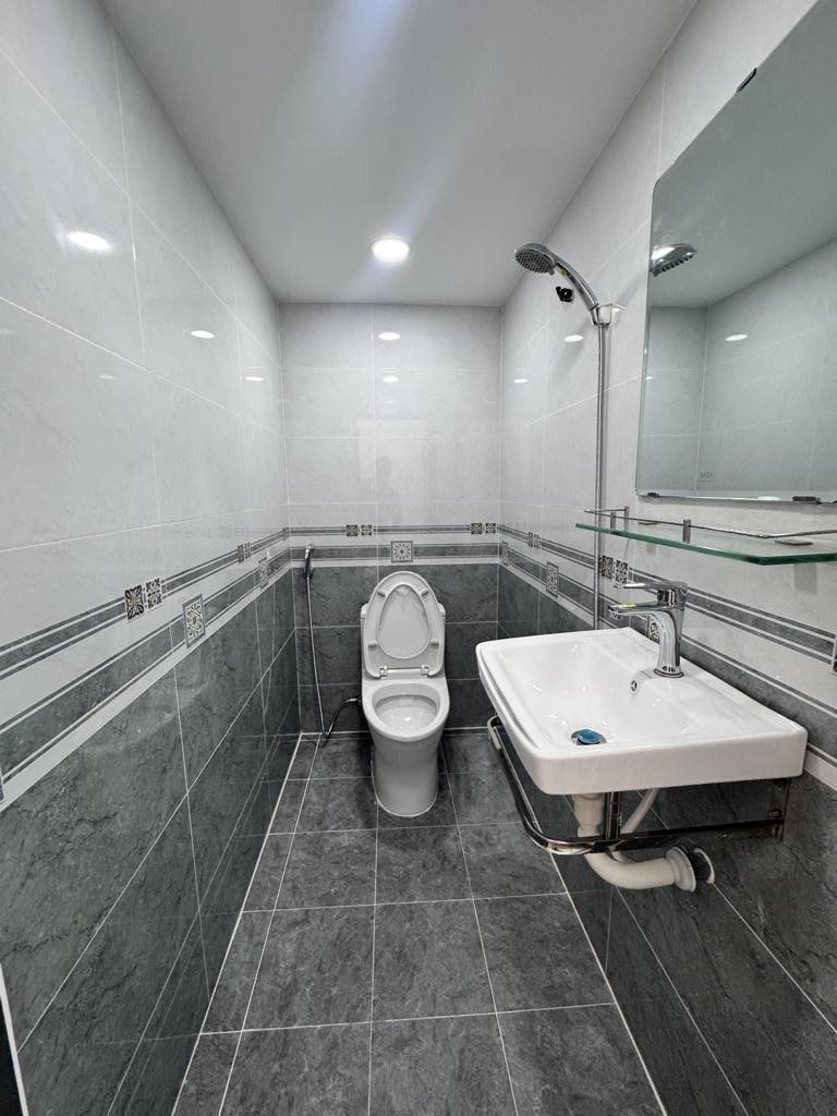 Bán nhà đẹp 40m2 - 2 phòng ngủ - 2wc - Nguyễn Sỹ Sách - Tân Bình - dọn vào ở ngay