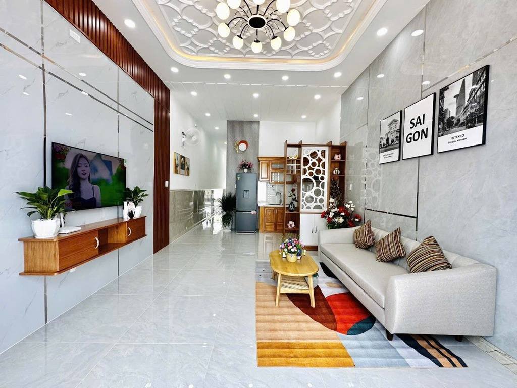 Bán nhà 56m2 - 2 phòng ngủ - 1wc - Huỳnh Văn Nghệ - Phường 15 - Tân Bình - giá rẻ