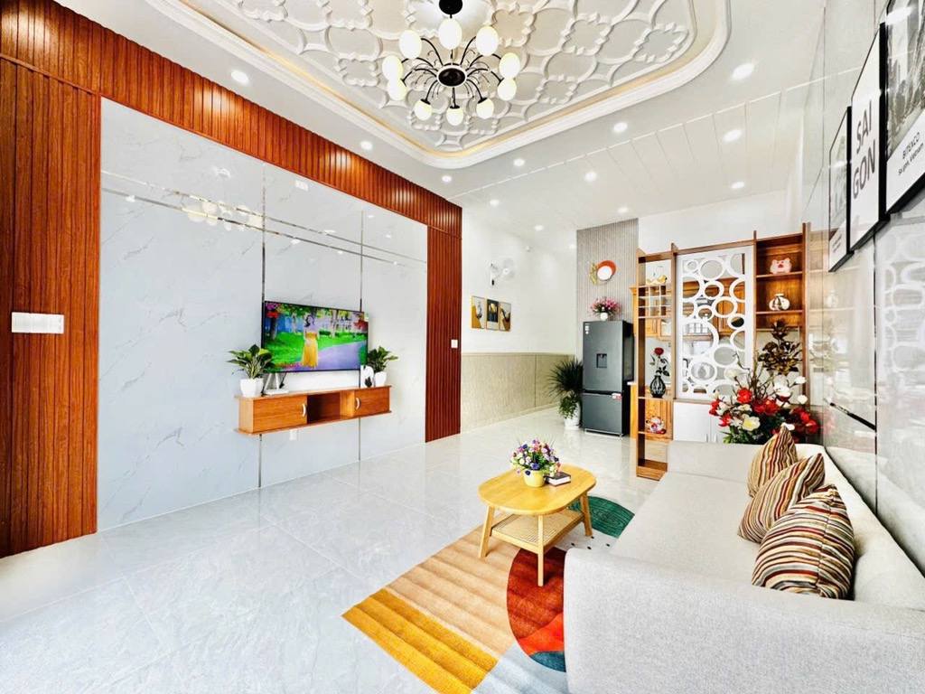 Bán nhà 56m2 - 2 phòng ngủ - 1wc - Huỳnh Văn Nghệ - Phường 15 - Tân Bình - giá rẻ