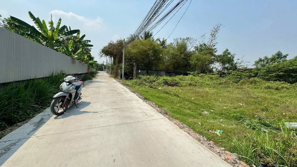 Bán gấp lô đất đẹp 130m2 - thị trấn Đức Hòa - Long An - giá đầu tư cho anh chị ạ