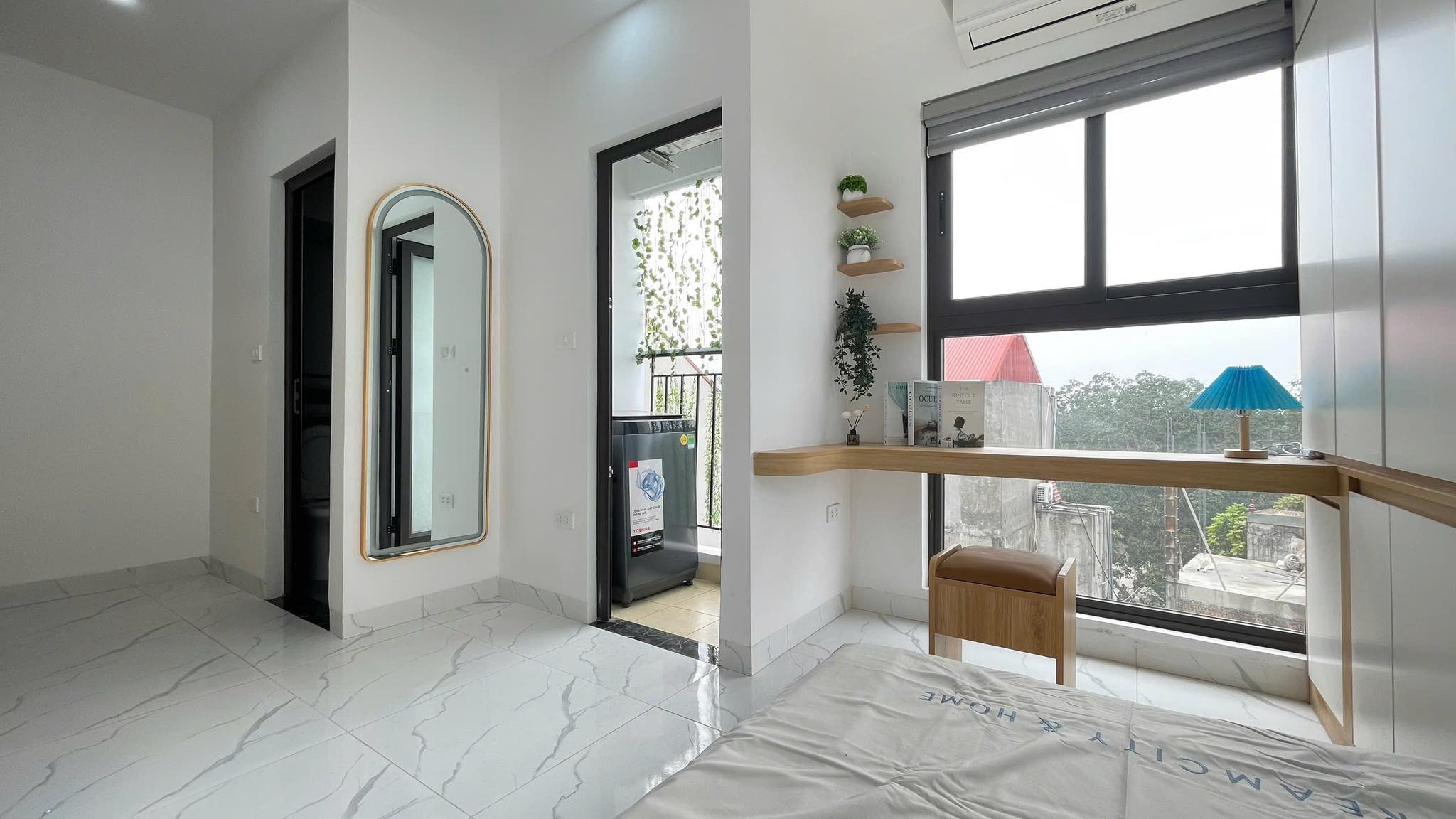 Tòa nhà lô góc 4 mặt thoáng Cầu Diễn, Bắc Từ Liêm, 8 tầng, thang máy xây mới, chất lượng