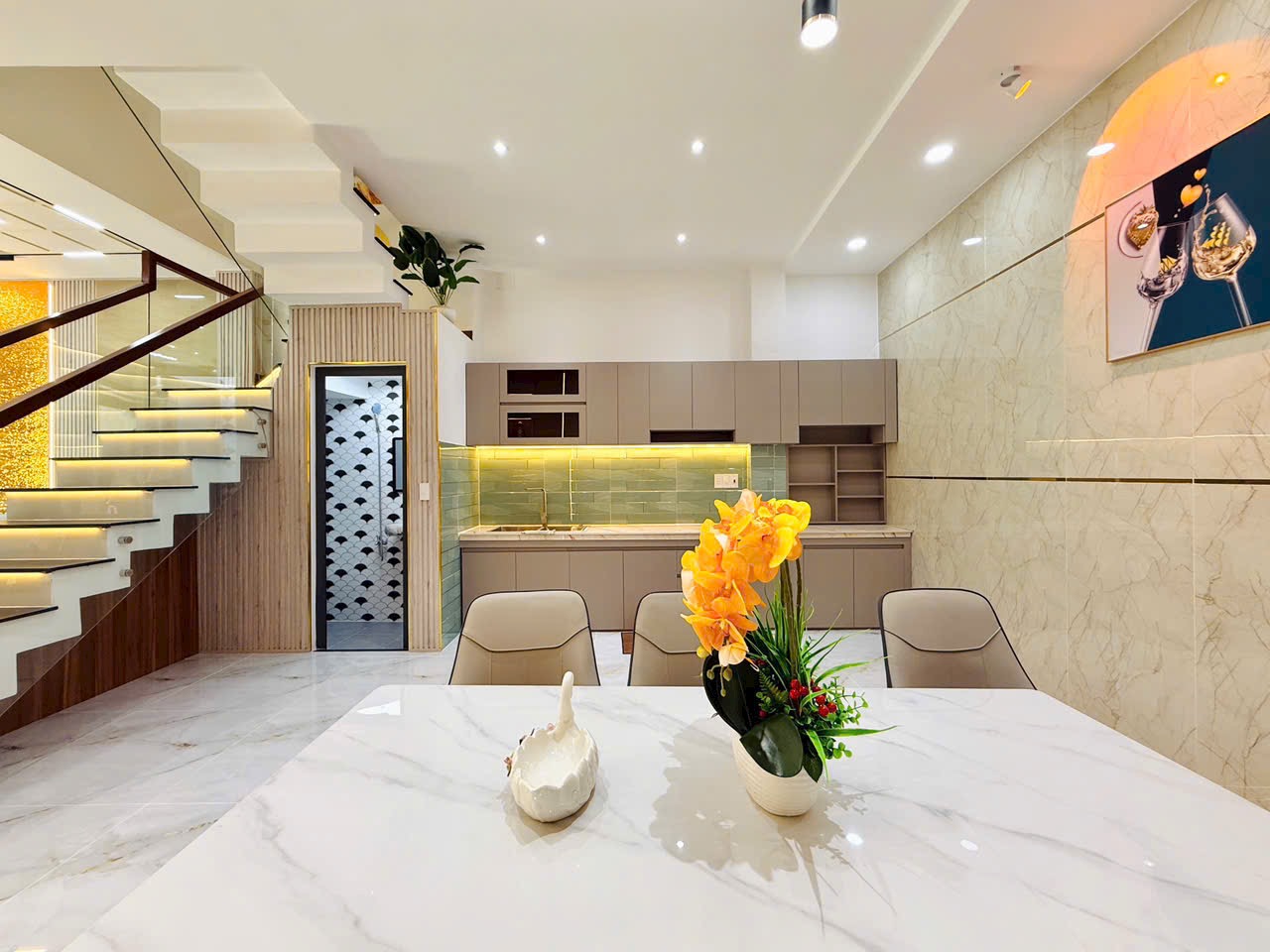 Bán nhà phố đẹp đường Thống Nhất, phường 11, quận Gò Vấp, Hồ Chí Minh