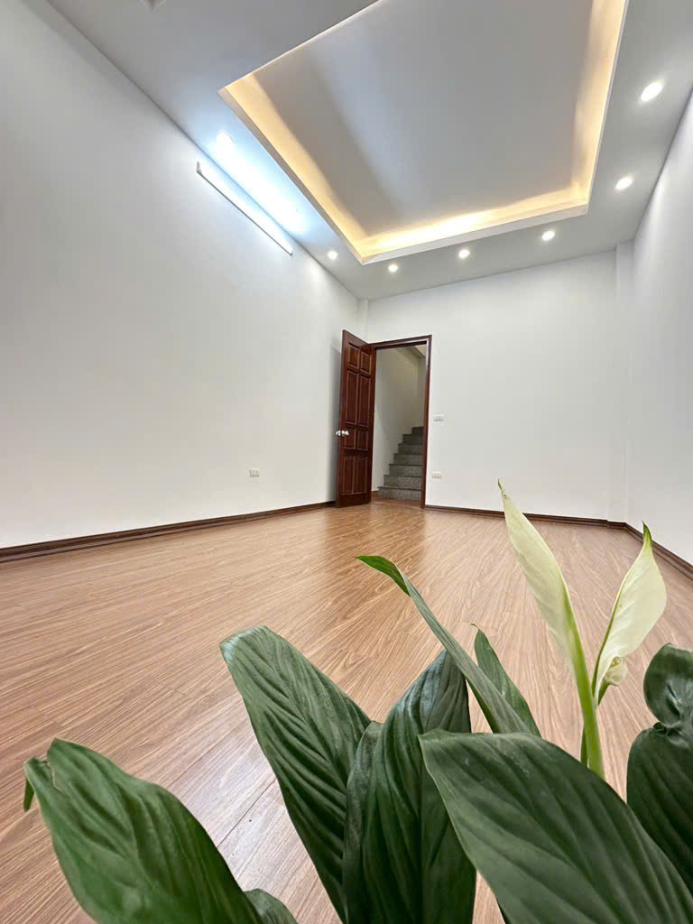 Chủ giảm thêm 80 triệu, trung tâm Hoàng Mai, full nội thất, ô tô đỗ cửa, 5 tầng hiện đại