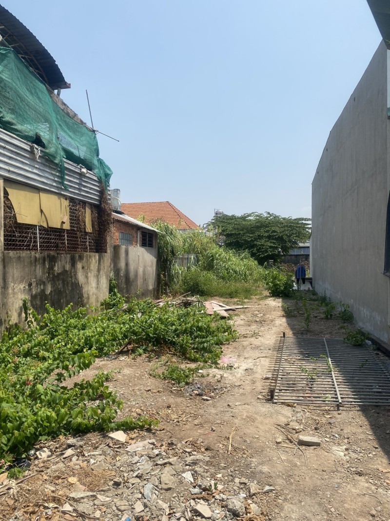 Bán lô đất 2 mặt tiền 366m2 - Lê Thị Hà - Tân Xuân - Hóc Môn - giá đầu tư