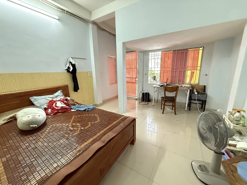 Bán nhà hạ chào 3 tỷ hẻm xe hơi thông, tránh Yên Thế, phường 2, Tân Bình, 110m2, 3 tầng, giá rẻ