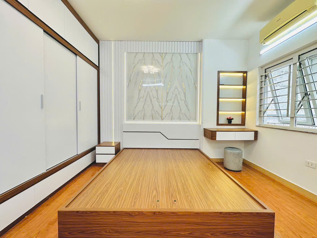 Siêu phẩm Trương Định, ngõ thông, ô tô, full nội thất, diện tích 60m2, giá 8,75 tỷ