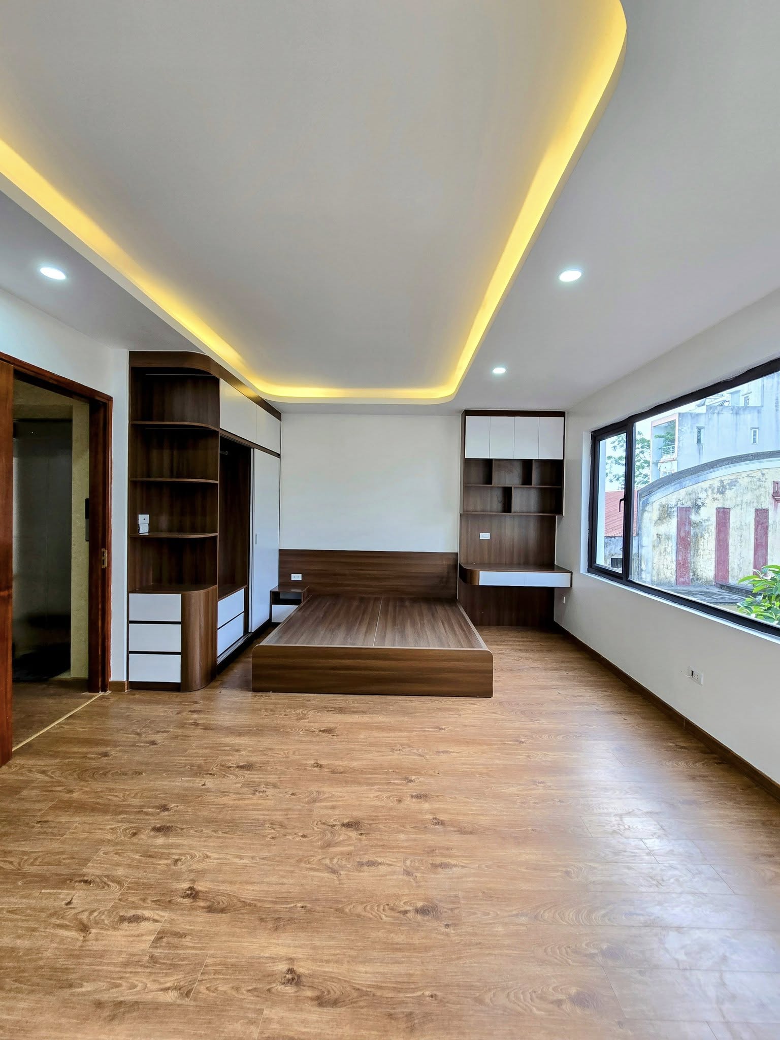 Nhà đẹp Thanh Trì 60m2 - 6 tầng - thang máy - đẹp không tì vết xem là mê ở là sướng