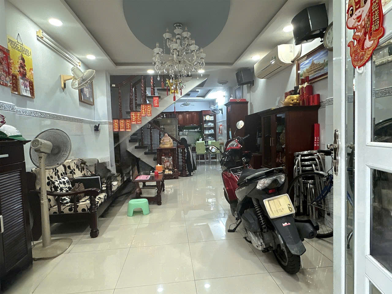 Nhà phố hiếm quận 4 hẻm 8m Khánh Hội, diện tích 130m2 ngang 4m vị trí đẹp sát vách quận 1 chỉ 12,5 tỷ