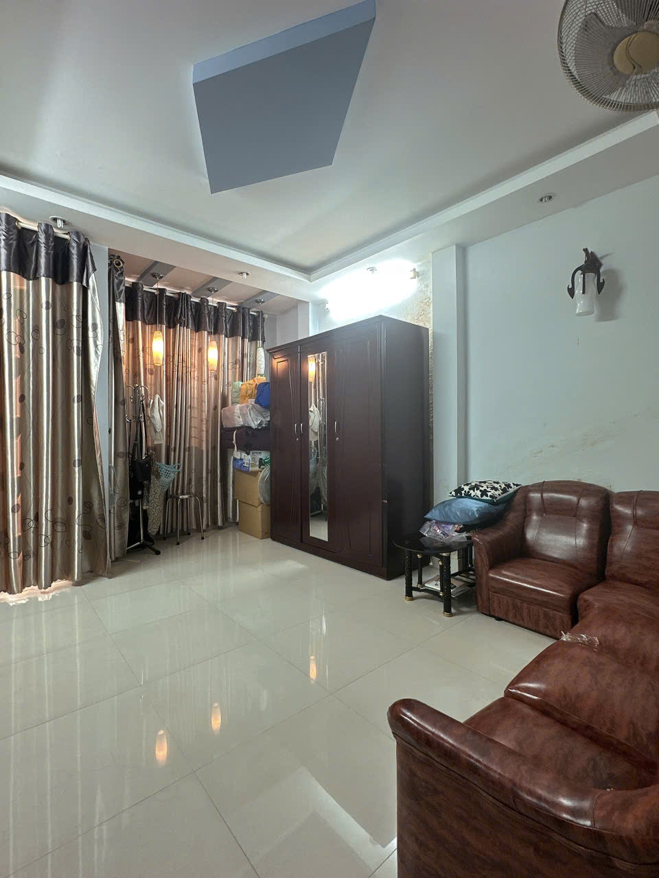 Nhà phố hiếm quận 4 hẻm 8m Khánh Hội, diện tích 130m2 ngang 4m vị trí đẹp sát vách quận 1 chỉ 12,5 tỷ
