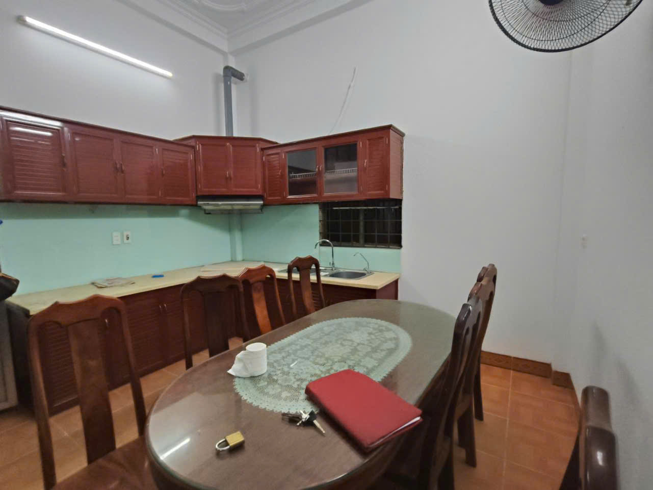 Chủ giảm chào 160 triệu, ô tô đỗ cửa, ngõ thoáng, trung tâm Vĩnh Hưng, 40m2, giá 8,3 tỷ