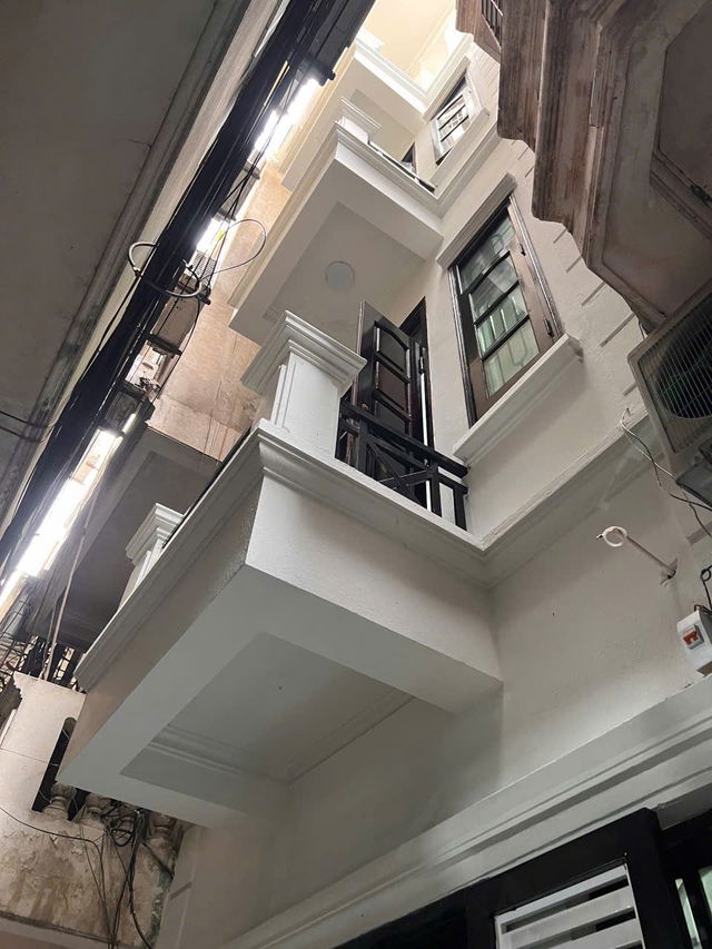 Bán nhà đẹp Kim Đồng 40m2, 4 tầng, ngõ đẹp, ô tô đỗ gần, sổ vuông, khu hiếm nhà bán