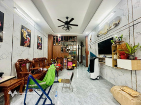 Nhà hiếm hẻm xe hơi Lê Trọng Tấn – 70m², 4 tầng, xe hơi đậu trong nhà