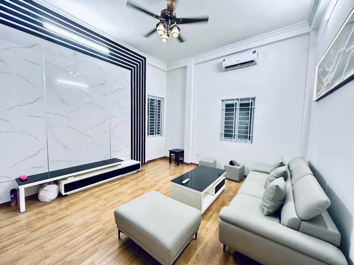 Khương Đình – nhà 5 tầng mới – 2 mặt thoáng – 7.65 tỷ